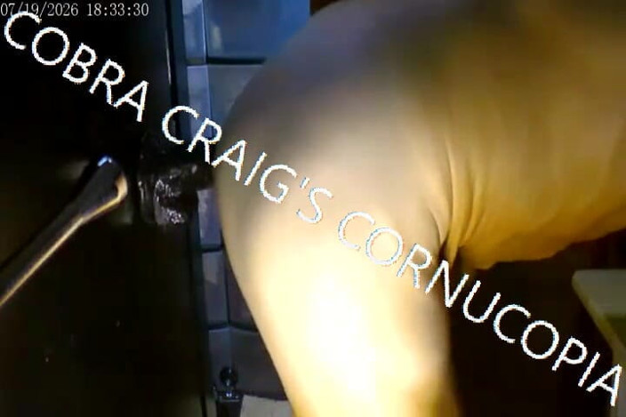 COBRA CRAIG: 7-19-2026 Kembali dengan Kecil Pria Kulit Hitam
