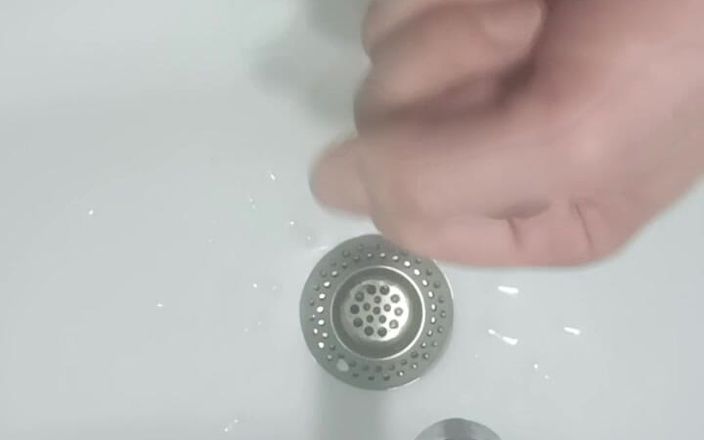 Sexaddicting123: Big Cum in Shorts, Moaning and Bulge Hard