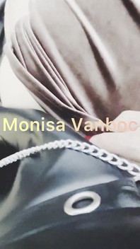 Hamba bawah submisif mengongkek puan saya Monisa Vanboc