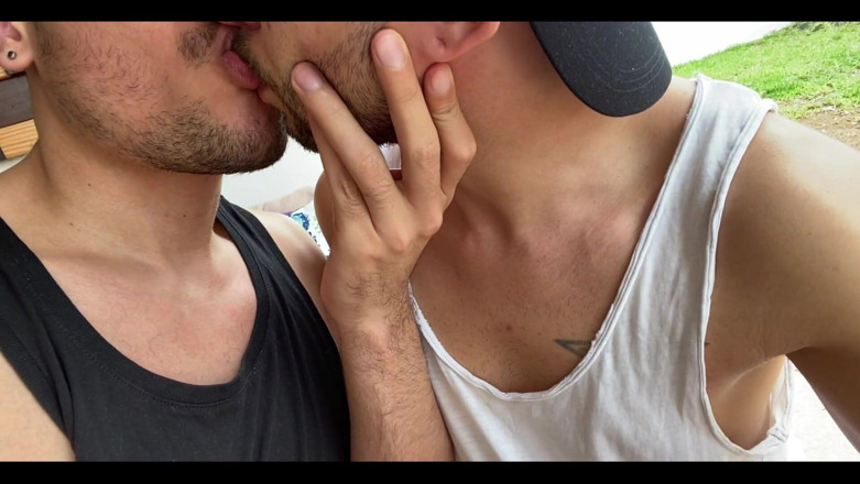Twohotb: Gay Porn