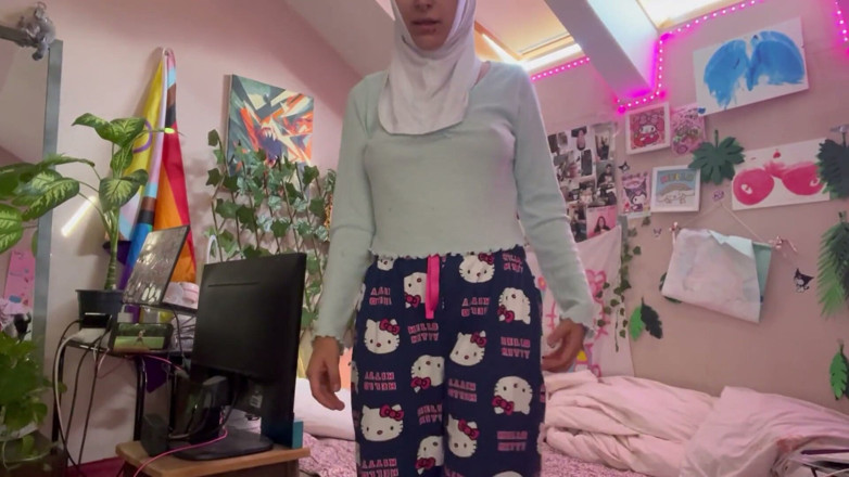 lanalovacutie: Muslim-yoga-in-hijab-tag 13
