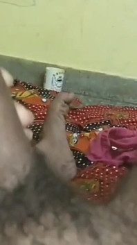 Desi India menghisap air mani dalam mulut dikongkek orang asing