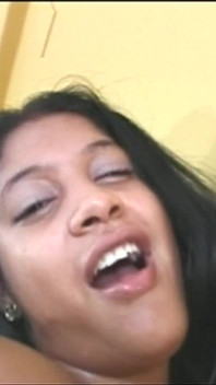 Velký černý penis pro dvě děvky v říji