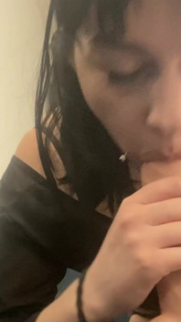 Tiefer POV-blowjob Und Gesichtsbesamung