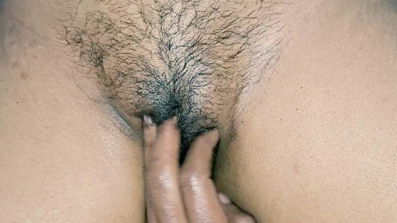 hot suman: 我的同事suman想要在假期和我做爱