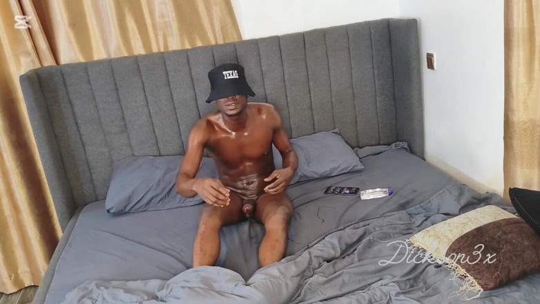 Dickass3x: Dur manipulat bussy lui creamy în poziție diferită