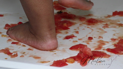 Mulan Blossom: Rajčatová smash