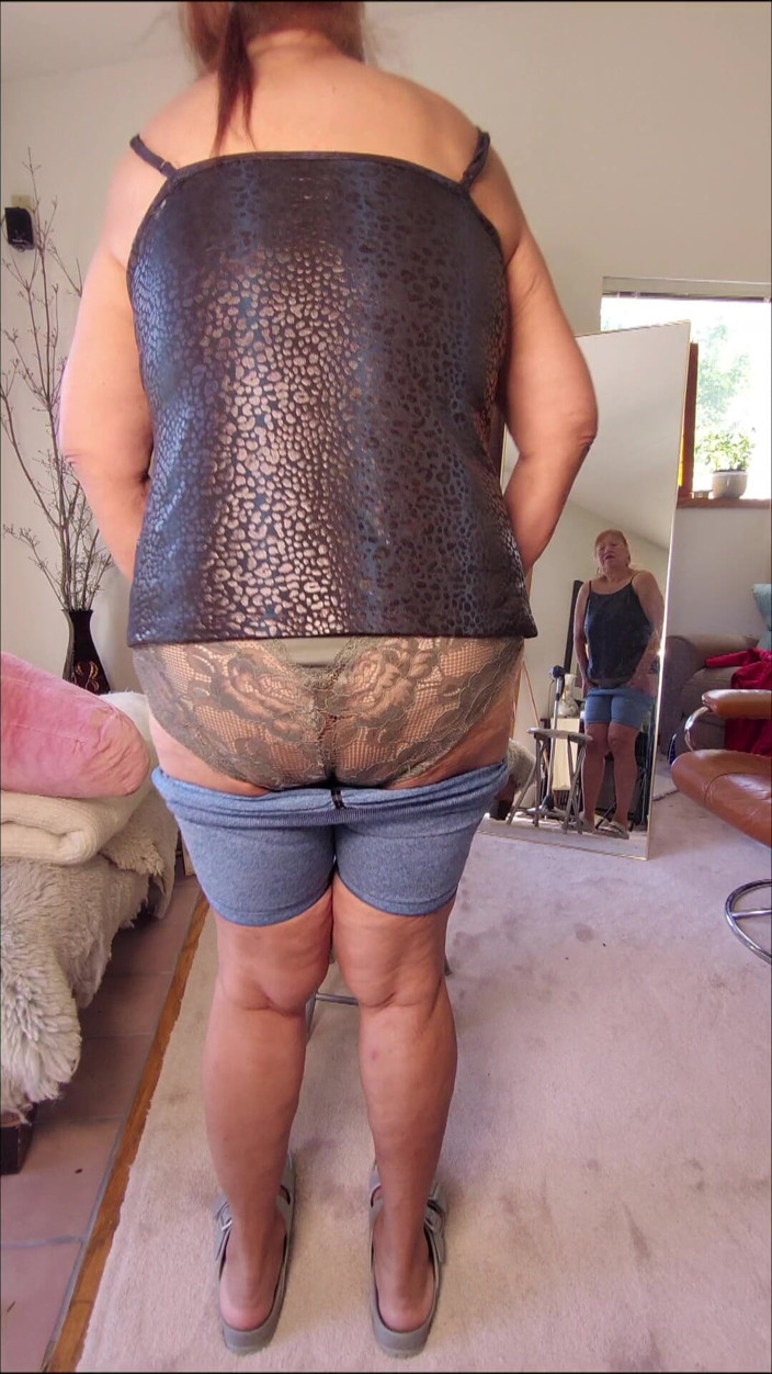 Zilah Luz: Soiled Panty with Granny Hairy Vagina Pussy Juices Going to...