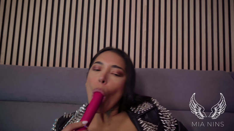 Mianins: Solo video sfw'nin tanıtımı