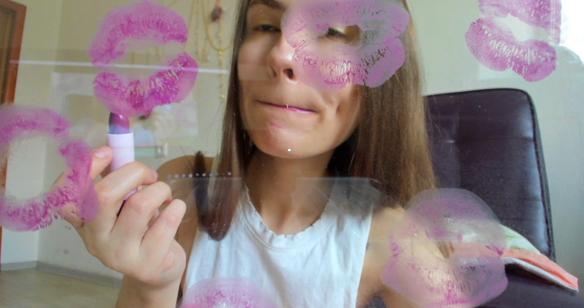 Rarible Diamond: Pocałunki i znak szminki