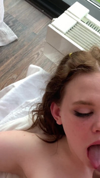 Emily tak strašně chtěla můj velký péro