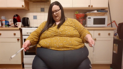 SSBBWLadyBrads: SSBBW sat down measurements inches huge