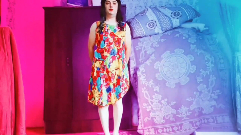 Kitty_Cross: Crop top, xén mọi thứ