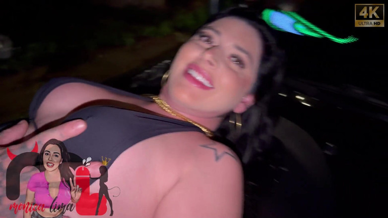 Monica Lima: Transei Na Praça Com Um Pau Gigante Na Frente De...