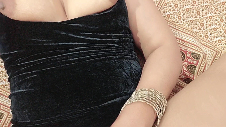 Gullnazkhan: Carina vicina indiana desi ottiene penetrazione anale dopo le lezioni