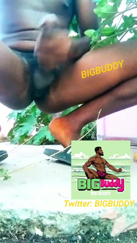 Flashing and Cumming Outside in Public