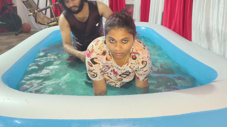 Vaigavarun45: Mallu Couple Swimming Pool Fuck with Blow Job