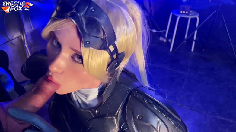 Sweetie Fox: Cachonda Nova de Starcraft chupa la polla y se traga...