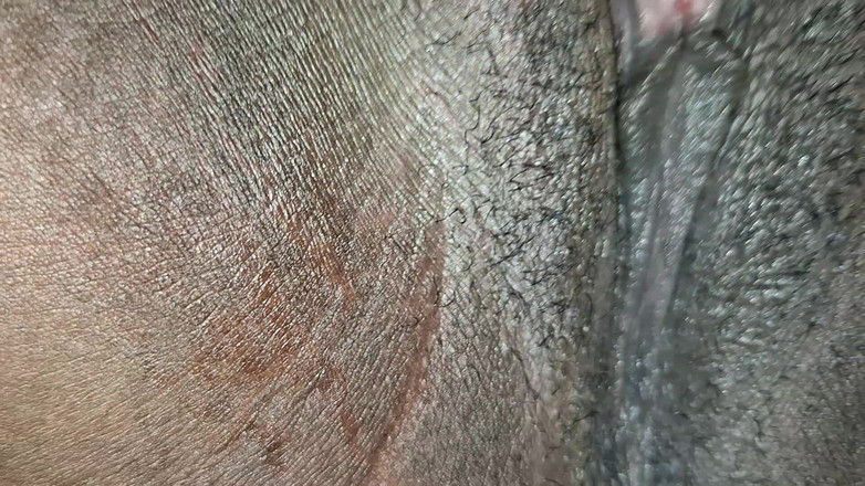 BMCs: 全是多汁的辣妹，准备被撕裂