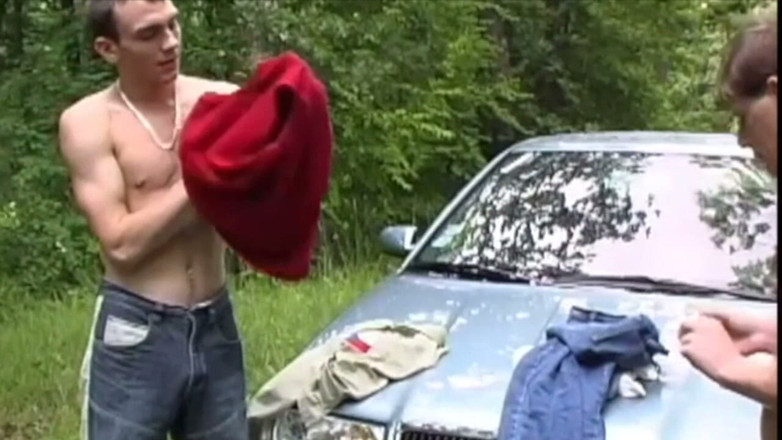 HOT BAREBACK BOYS C HANNEL: Žhavé předvádění mezi mladými kluky