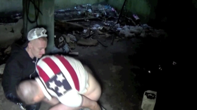Crunch Boy: Ragazzo scopata da etero nel parco di notte