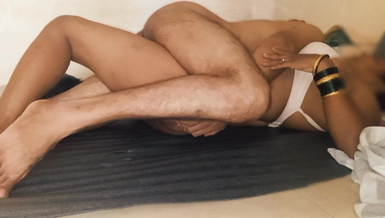 Harder299: Parte 2 - madrasta indiana curtindo sexo romântico