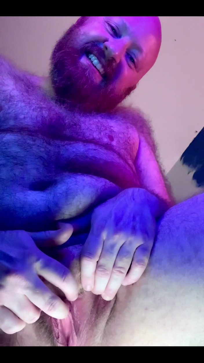 RonBeastlyFTM: POV: Trans Man / Ftm ansikte sitter
