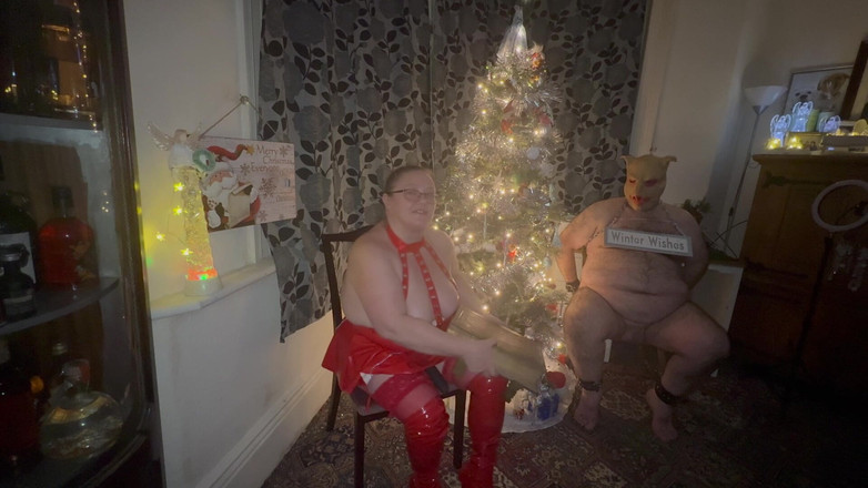 Aaexperiencesltd: Kisah Natal Nyonya Kinkmas dengan Piggy Si Iblis.