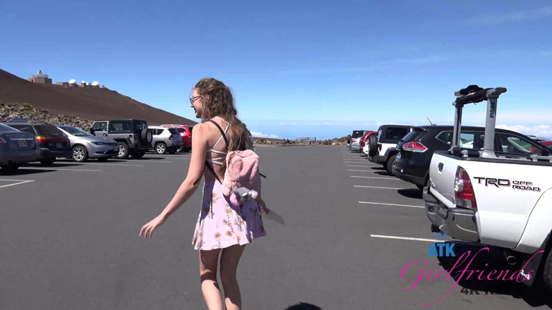 ATK Fans (Girlfriends): Virtuell semester på Hawaii med Elena Koshka del 8
