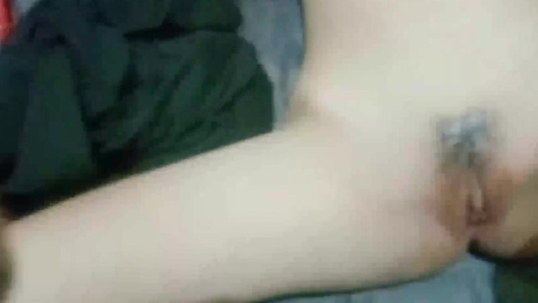 Noah: O Corpo De Uma Mulher É Raspado até Ser Esfaqueada até...