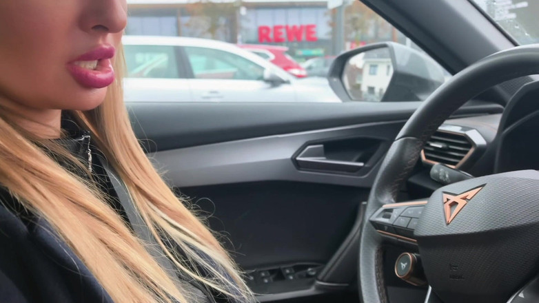 Goddess Lena: Pedalpumpande Gudinna