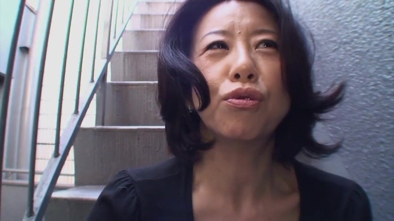 Milf in Love: Chlupatá japonská babička - Epizoda 10