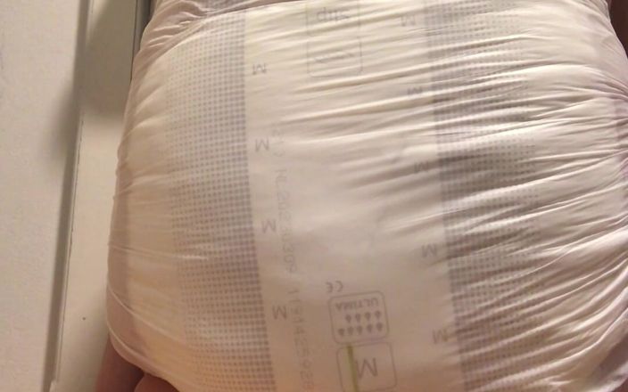 ABDL Diapers by Norsken77: Twink is vies
