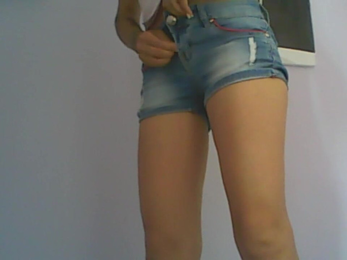 savannahamatoriale: Fată sexy cu pârțuri