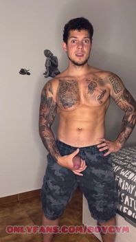 Military Gay Shows How His Weapon Cums