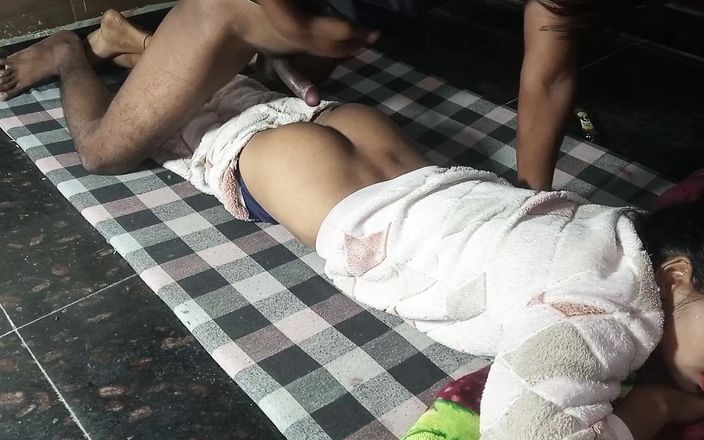 Shivanibaby: En el sótano de una chica nueva
