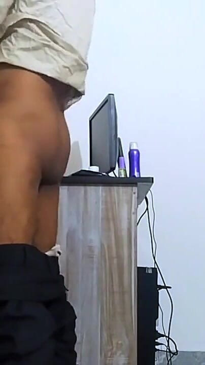 Fantacycutting: Neighbor Bhabhi and Brother-in-law's Real Roleplay Viral Video