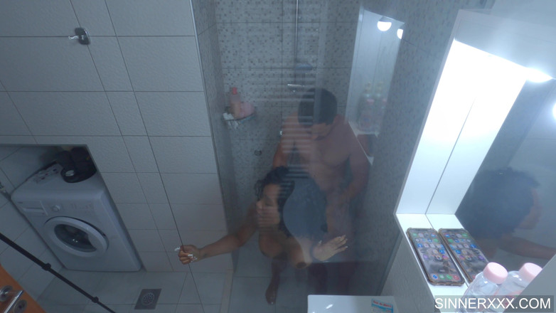 Sinners World: Cewek semok kulit hitam dengan pantat bahenol dientot habis-habisan di...