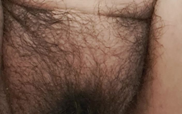 Mommy big hairy pussy: Мачуха мочиться і стає гангстерською