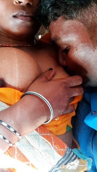 Hast matthun: Indian Desi Bhabhi Kissing