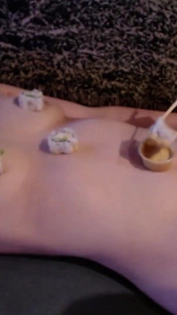 Transmisión en vivo show sushi chica y mamada