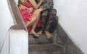 Fantacy cutting: En indisk hemmafru knullar privat med sin granne