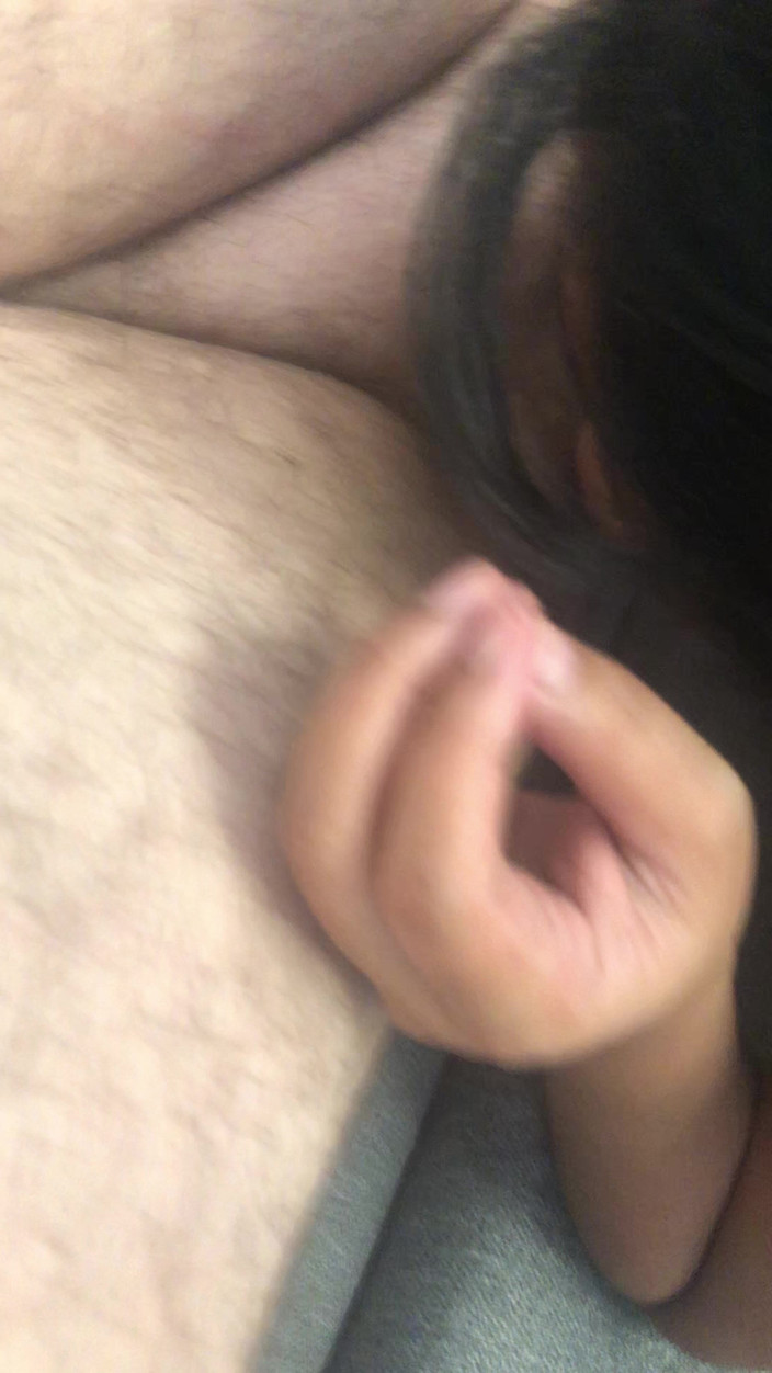 Megacute9999: Indonéská coura olizuje penis a koule