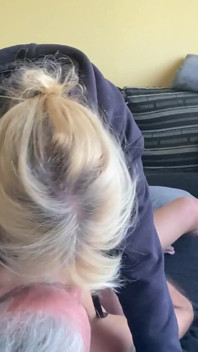 Spanska MILF knullar på morgonen