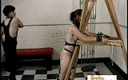Erotic Female Domination: Meisjesslaven gedomineerd door een genadeloze shemale