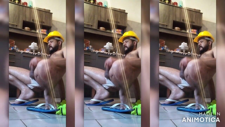 Stink HairyMale: Piscio piacere da solo