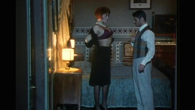 Vintage megastore: Hot Slut with Short Hair Sucks a Cock Cumming in...