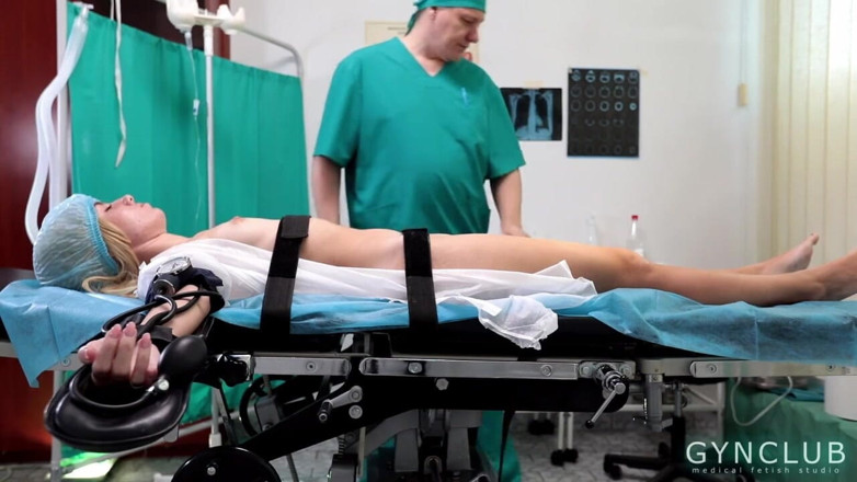 Medical fetish studio gynclub: Epizoda 155