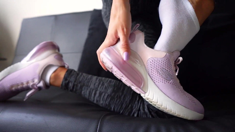 ASHLEYHAROLDSW: Footjob and Sockjob Fetish.. Cum on Feet