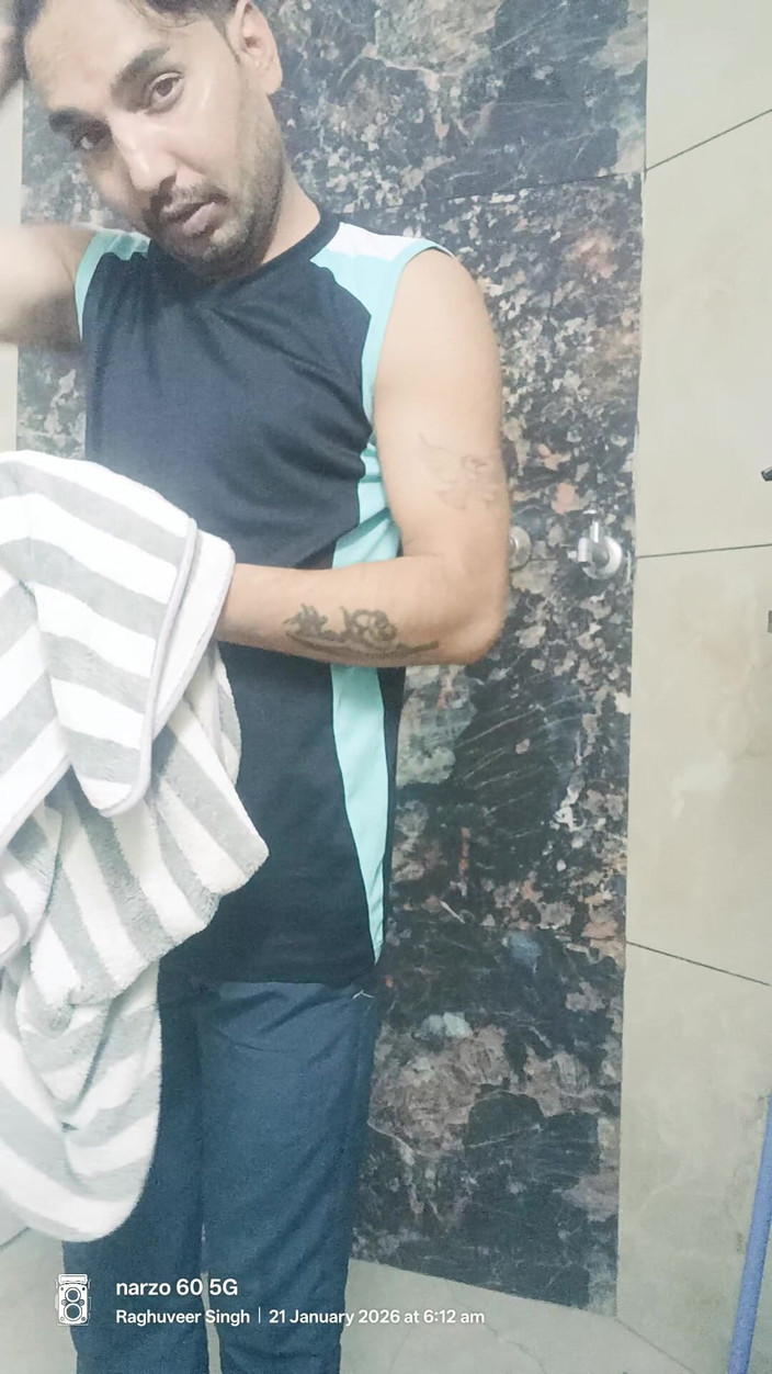 Rajasthani-old-lover: Muž sólo